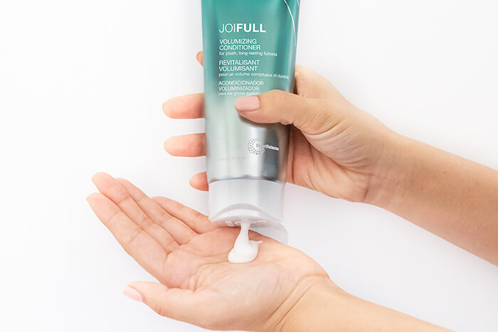 joifull-conditioner-hand1
