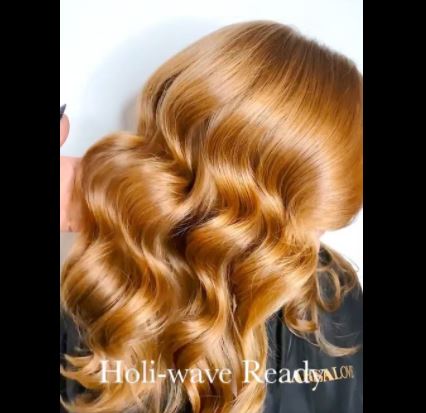 Salon-Style Holiday Curls To Copy At Home