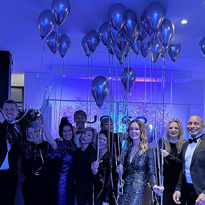 Op 27 november gaven wij, JOICO Belgium, ‘the Cue’ om af te tellen naar de feestdagen, dit samen met 150 kappers en hun teams om de boost voor de drukke aankomende periode in de salons te beleven.